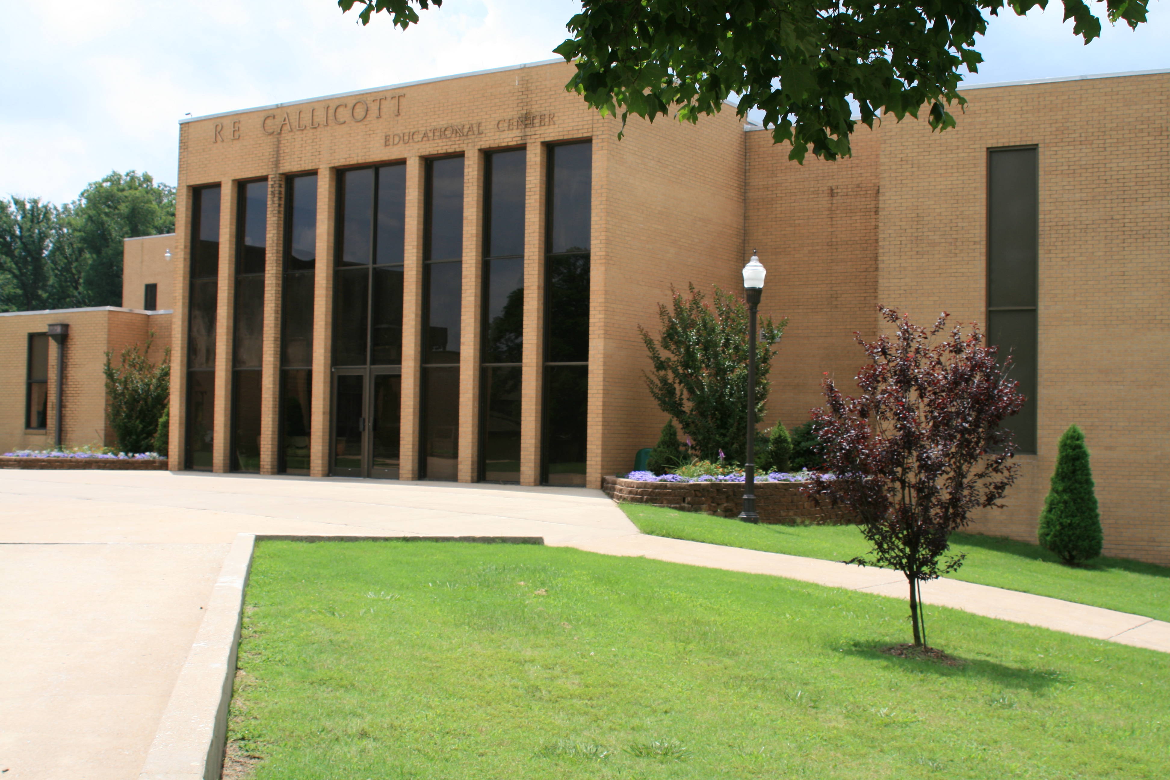 On February 5, 1978, an Open House was held to show the new R. E. Callicott Educational Center, which houses the administrative offices, classrooms, library, and auditorium. 